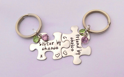 Personalised Sister Keyrings: Crafting Bonds & Birthstones