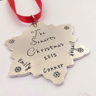 Personalized christmas tree decoration - personalized christmas tree ornament - family names christmas decoration - snowflake decoration