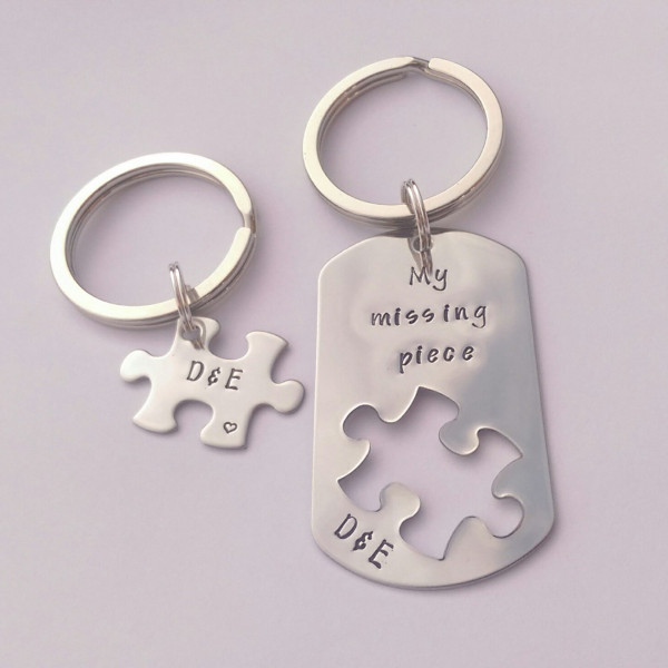 Personalized couples keyring set - missing puzzle piece - Personalized valentines gift - Personalized anniversary gift - puzzle piece keyring