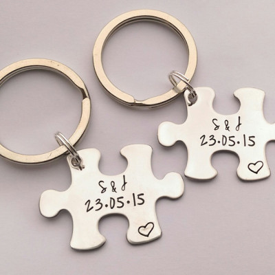 Personalized couples keyring set - Personalized jigsaw puzzle piece keyrings - Personalized wedding present - Personalized valentines day gift