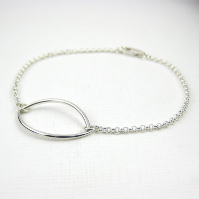 Sterling Silver Marquise Bracelet on Rolo Chain - Silver Bracelet - Dainty Bracelet - Simple Bracelet - Layering Bracelet - Everyday Jewellery