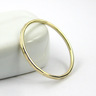 Thin Gold Ring - Thin Wedding Band - Gold Stacking Ring - Thin 9K Gold Ring - Solid Gold Dainty Ring - Hammered or Smooth