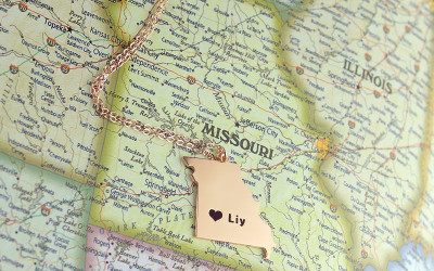 Crafting Personalized Jewelry: Missouri Rose Gold Necklaces & More