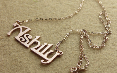 Crafting Personalized Rose Gold Harrington Name Necklaces: Artisan Journey