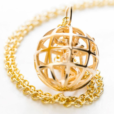 Atlas Pendant