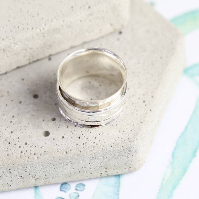 Sterling Silver Hammered Effect Spinning Ring