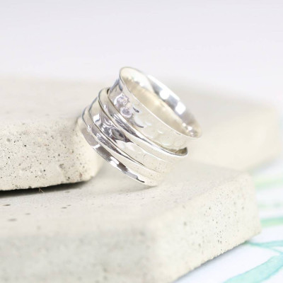 Sterling Silver Hammered Effect Spinning Ring